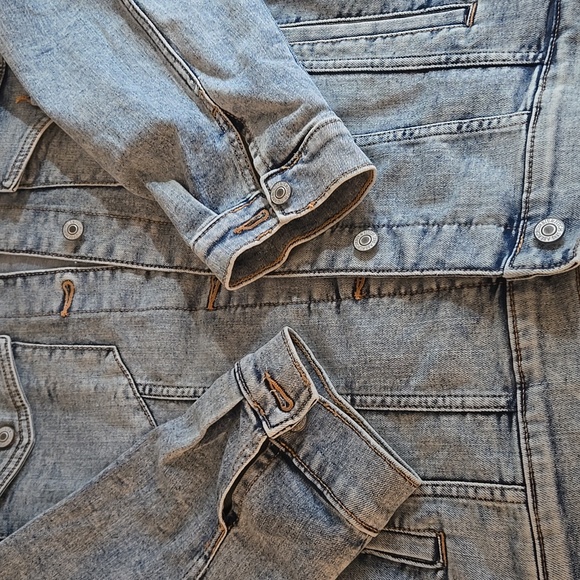 Abercrombie and Fitch Denim Jacket - Picture 8 of 8
